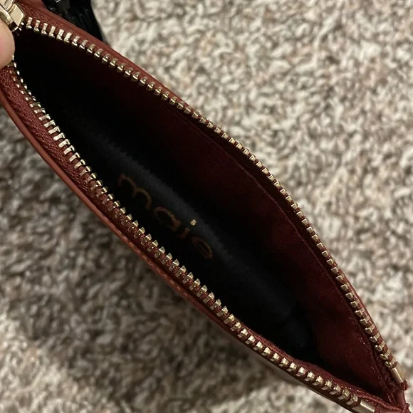 Maje Zip-up embossed leather pouch Cognac - Picture 6 of 10